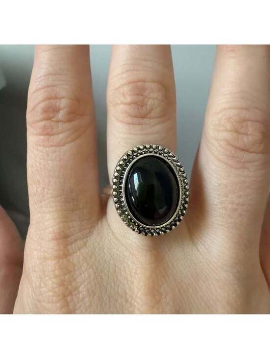 Jewelry - Elegant Black Stone Silver Ring size ~8
